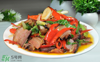 臘肉蒸還是煮？臘肉蒸好還是煮好？