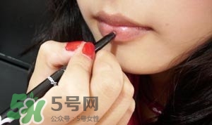 唇線筆可以當(dāng)口紅嗎？唇線筆和口紅的區(qū)別？