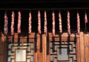<i>?香腸晚上能放外面嗎？?香腸晚上要收嗎？</i>