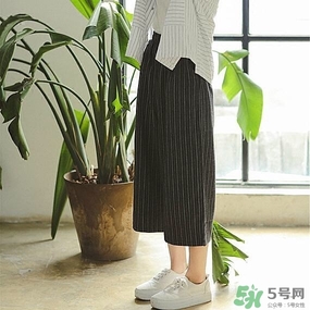 2017年流行什么褲子？2017年褲子流行顏色和搭配