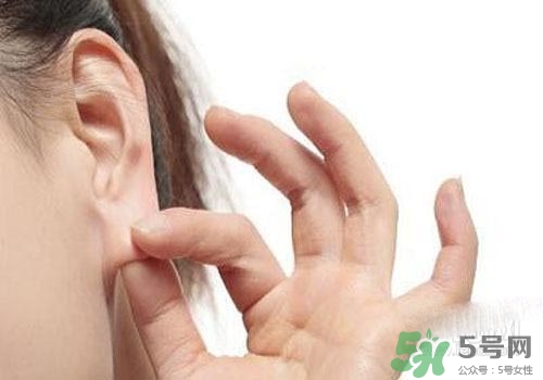 冬天耳朵長(zhǎng)凍瘡怎么辦？怎么預(yù)防冬天耳朵長(zhǎng)凍瘡？