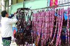 什么人不適合吃臘味？臘味食品四類人更應(yīng)少吃