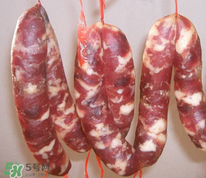 香腸什么時(shí)候扎孔？香腸扎孔技巧