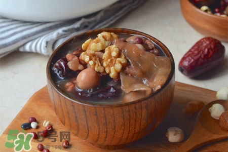 孕婦可以吃臘八飯嗎？臘八飯?jiān)袐D用料講究多