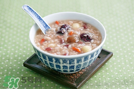孕婦可以吃臘八飯嗎？臘八飯?jiān)袐D用料講究多