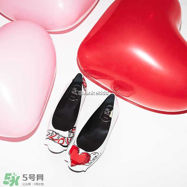 roger vivier2017年情人節(jié)系列多少錢(qián)？