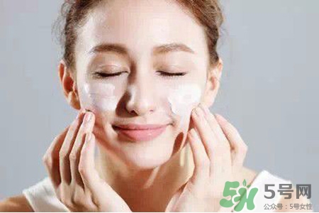 不化妝需要卸妝嗎？不化妝為什么要卸妝？