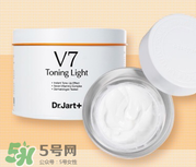 用素顏霜前打隔離霜嗎？用素顏霜之前要用隔離霜嗎