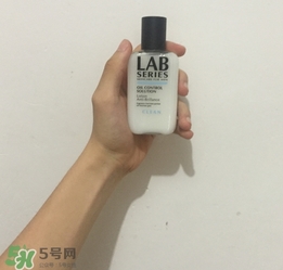 收斂水是爽膚水嗎？收斂水和爽膚水的區(qū)別？