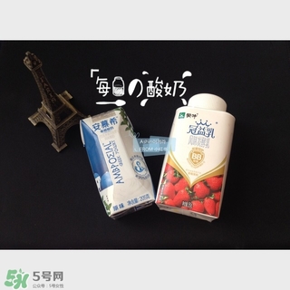 純甄和安慕希哪個(gè)好？純甄和安慕希酸奶哪個(gè)好喝？