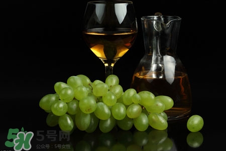 乙肝患者能喝紅酒嗎？喝紅酒對(duì)乙肝有影響嗎？