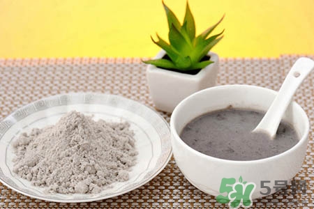 芝麻糊怎么沖才不會(huì)結(jié)塊？如何沖黑芝麻糊不結(jié)塊？