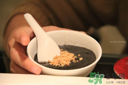 芝麻糊怎么沖？芝麻糊怎么沖沒(méi)疙瘩？