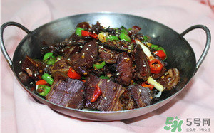 臘狗肉怎么腌制？臘狗肉怎么做好吃？