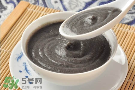 芝麻糊不能和什么一起吃？芝麻糊與哪些食物相克？