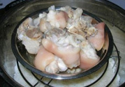 腌豬腳放多少鹽？腌臘豬腳放多少鹽？