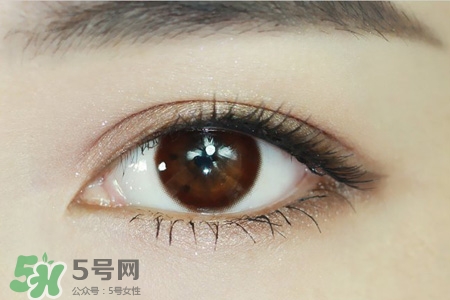 美瞳應(yīng)該怎么戴？美瞳的正確戴法