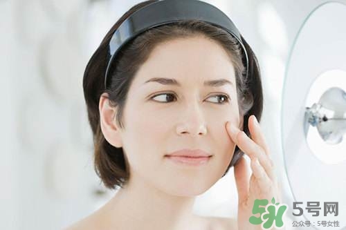 蘋(píng)果可以去黑眼圈嗎?蘋(píng)果怎么用去黑眼圈?