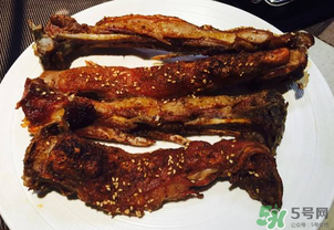 烤箱烤羊排多長(zhǎng)時(shí)間？烤箱烤羊排的溫度和時(shí)間