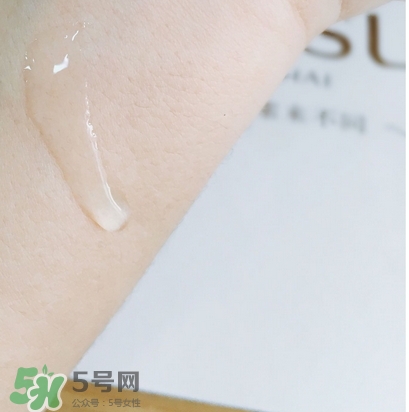 美容液是精華液嗎？美容液和精華液的區(qū)別