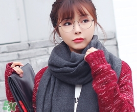 黃皮膚適合什么顏色的圍巾?黃皮膚戴什么顏色圍巾好看? 黃皮膚適合什么顏色的圍巾?黃皮膚戴什么顏色圍巾好看?