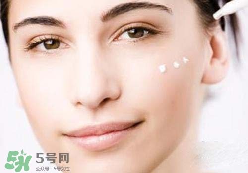 妝前乳什么時(shí)候用？妝前乳的使用順序