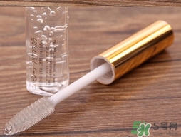 大創(chuàng)睫毛雨衣怎么用？大創(chuàng)睫毛雨衣使用方法