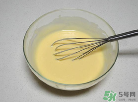 面糊用熱水還是涼水？面糊是用熱水調(diào)還是用涼水調(diào)？