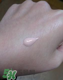dior迪奧夢幻美肌修顏乳怎么用？迪奧修顏乳怎么用