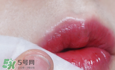 眼唇卸妝液怎么用？眼唇卸妝液使用方法