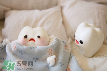 刷牙后吃東西發(fā)苦正常嗎？為什么刷牙后吃東西發(fā)苦？