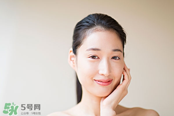 嘴唇起泡腫了怎么辦？嘴唇起泡腫了怎么消腫