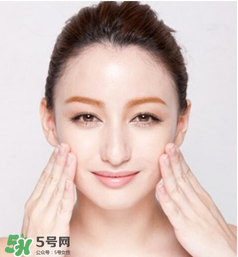 精華什么年紀(jì)用？精華什么年齡開始用？