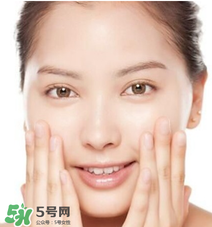 精華什么年紀(jì)用？精華什么年齡開始用？