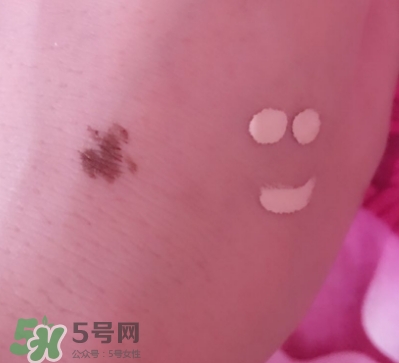 遮瑕液和遮瑕膏的區(qū)別？遮瑕液好還是遮瑕膏好？