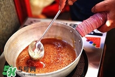 煮糖用什么鍋?zhàn)詈茫堪咎怯檬插伜线m？