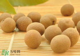 桂圓皮長(zhǎng)霉了能吃嗎？桂圓皮發(fā)霉了里面可以吃嗎？
