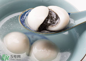 芝麻湯圓上火嗎？吃黑芝麻湯圓上火嗎？