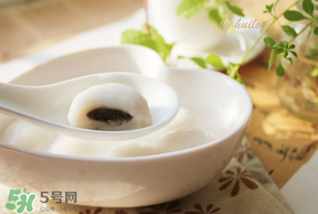 坐月子可以吃湯圓嗎？坐月子可以吃黑芝麻湯圓嗎？