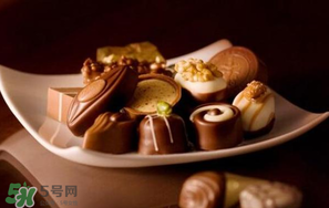 巧克力和牛奶能一起吃嗎？吃完巧克力能喝牛奶嗎？