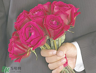 男朋友不在身邊怎樣過情人節(jié)？情人節(jié)沒有男朋友怎么過？