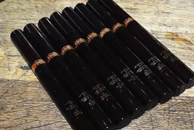tom ford和迪奧哪個好？tom ford口紅和dior口紅哪個好？