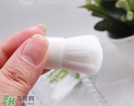 canmake花瓣高光怎么用？canmake花瓣雕刻高光使用方法