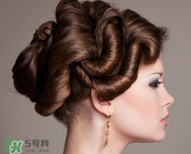 浮粉怎么辦？臉上浮粉怎么補(bǔ)救？