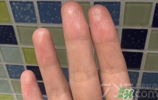 安耐曬金瓶怎么樣？安耐曬金瓶好用嗎？