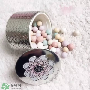 散粉會浮粉嗎？散粉浮粉怎么辦？