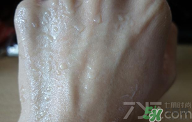 安耐曬金瓶怎么樣？安耐曬金瓶好用嗎？