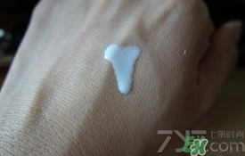 安耐曬金瓶怎么樣？安耐曬金瓶好用嗎？