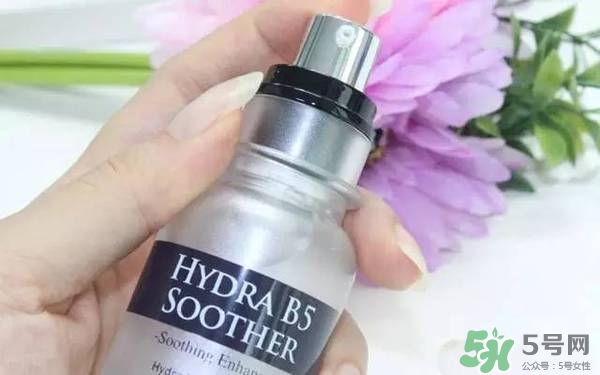 ahc神仙水和b5水區(qū)別 ahc神仙水和ahc b5玻尿酸精華哪個好？