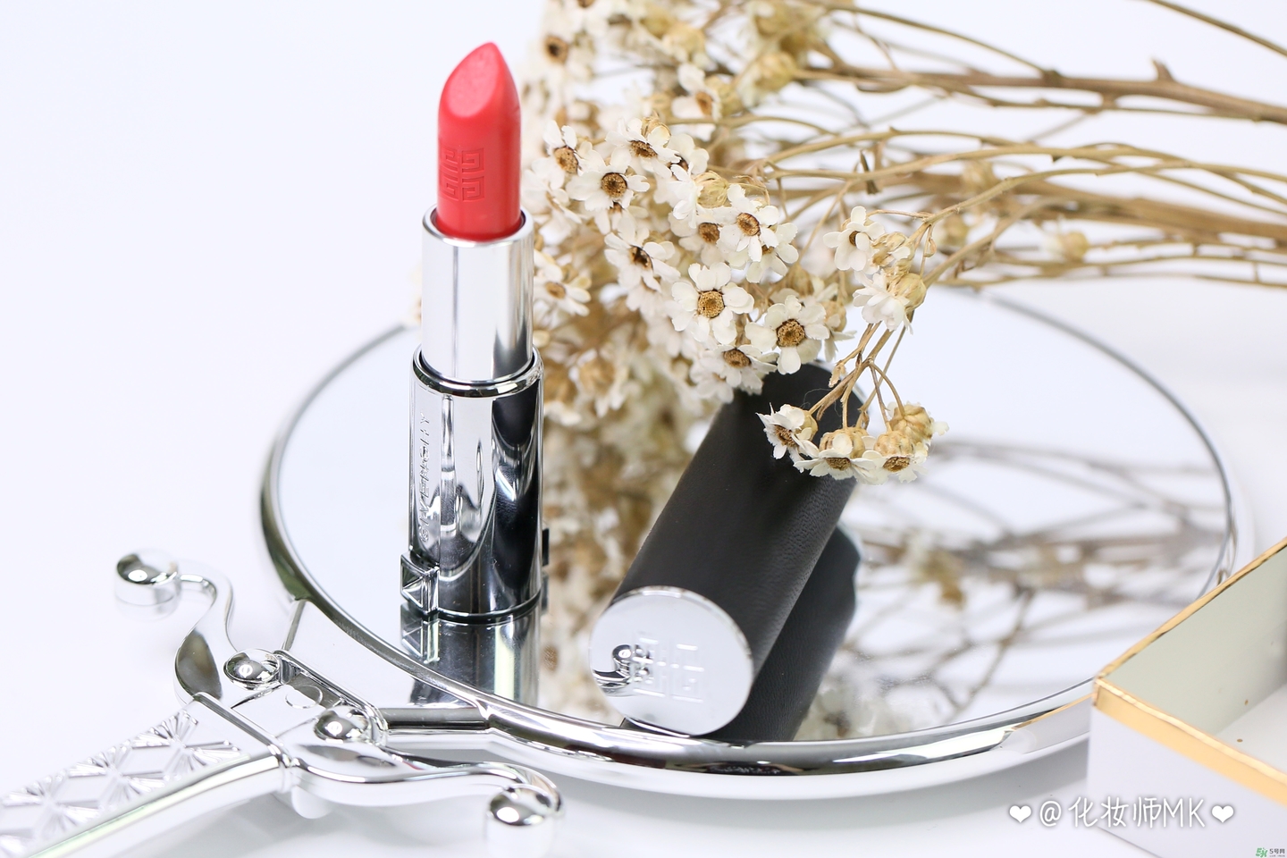 紀(jì)梵希小羊皮是真皮嗎？紀(jì)梵希小羊皮是羊皮嗎？